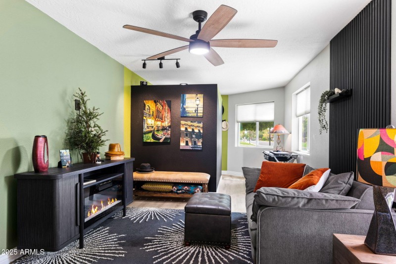 14__29 Leisure World