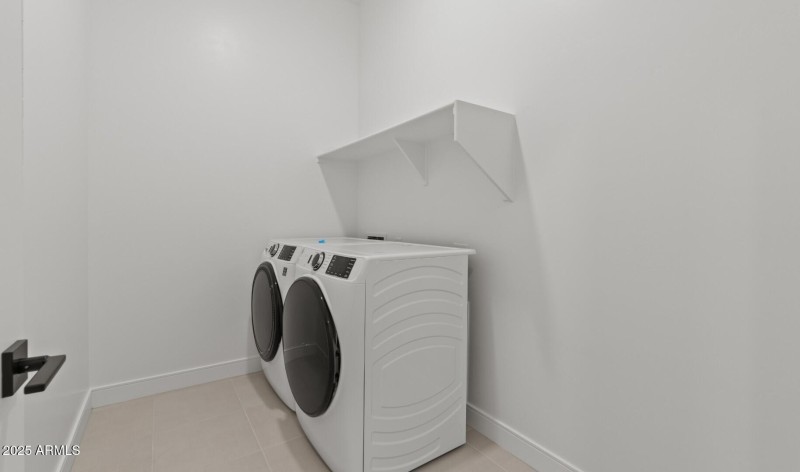 Edgewood Lot #105 Laundry (Large)