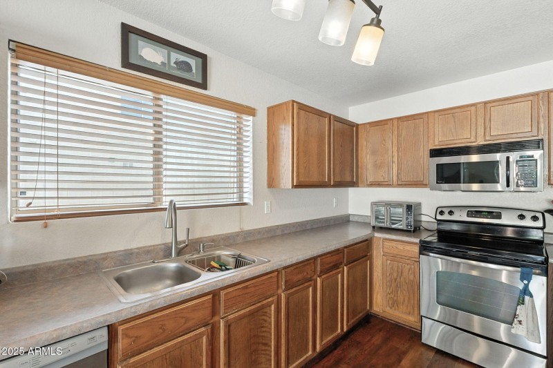 23-web-or-mls-Wayne-23