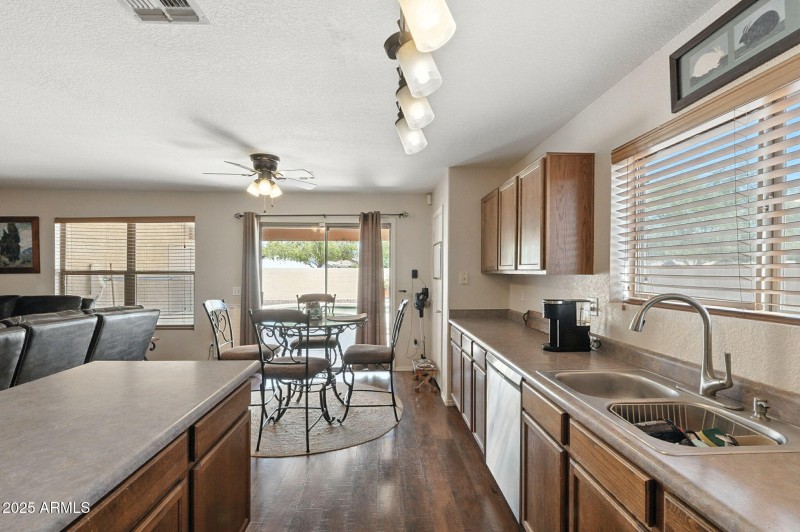 24-web-or-mls-Wayne-24