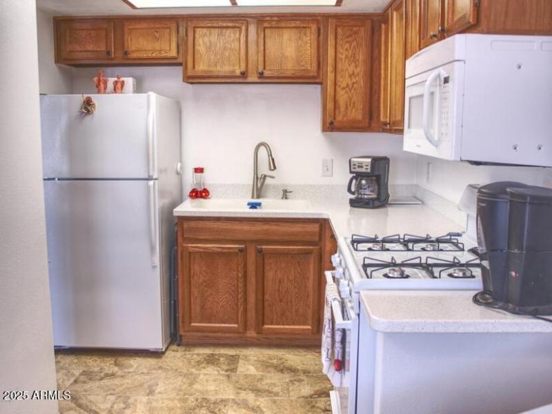 232 Kitchen
