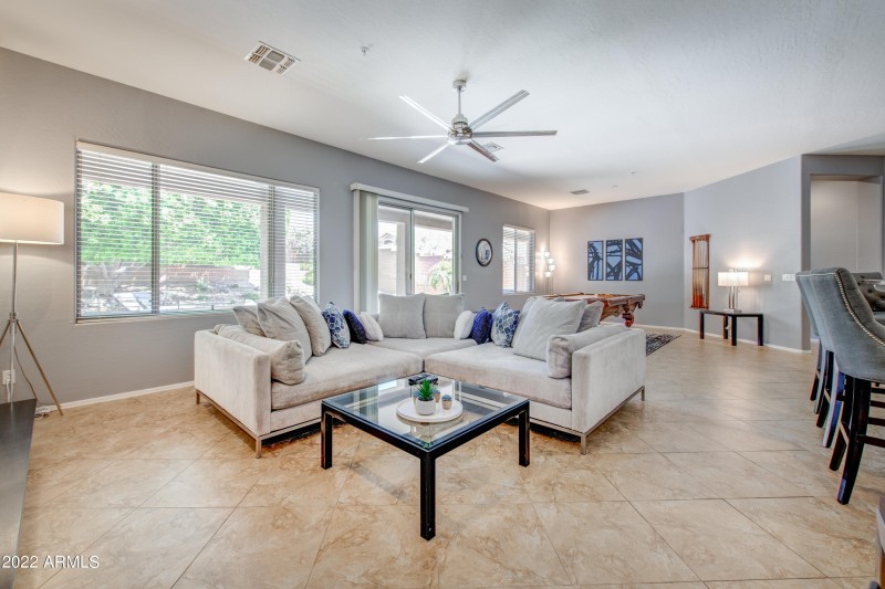 006_Conversation Area