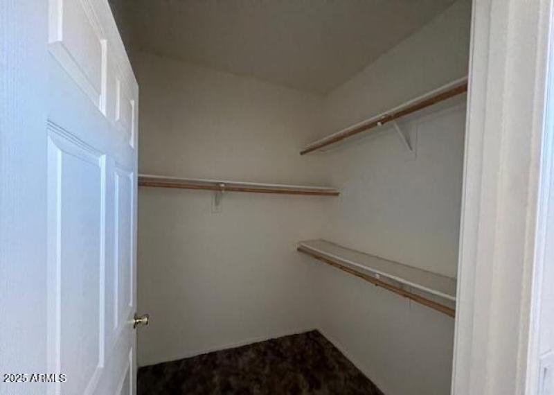 1000 Walk in BR Closet