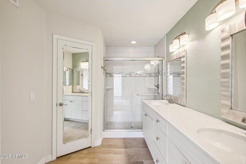 26-web-or-mls-E Cassia Way-S2608-026