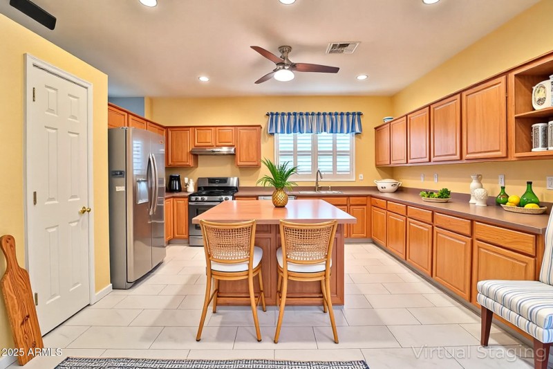 Kitchen1 - staged
