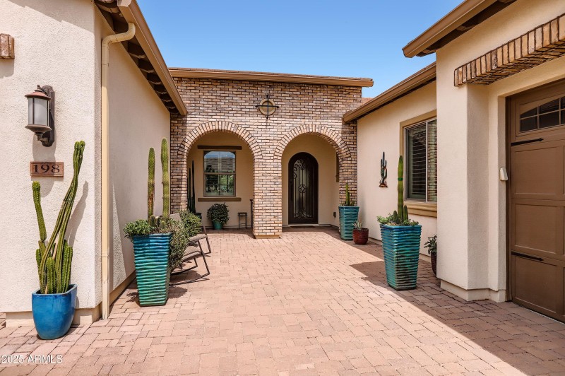 Stone Courtyard w Canterra Door