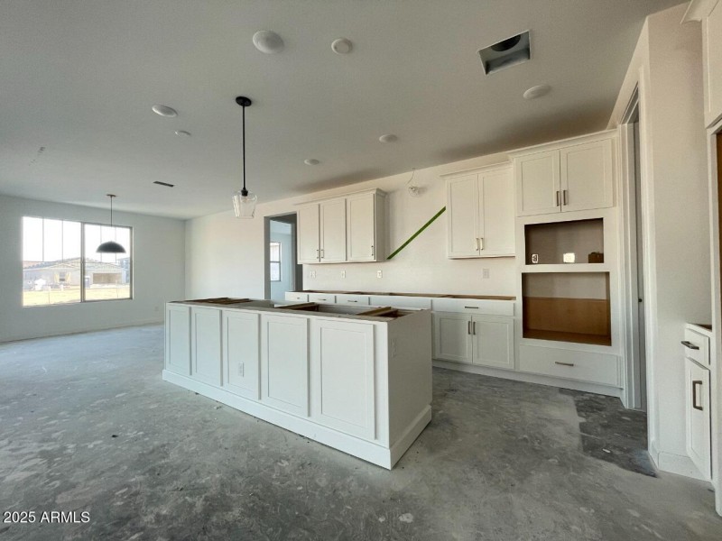 05 Kitchen