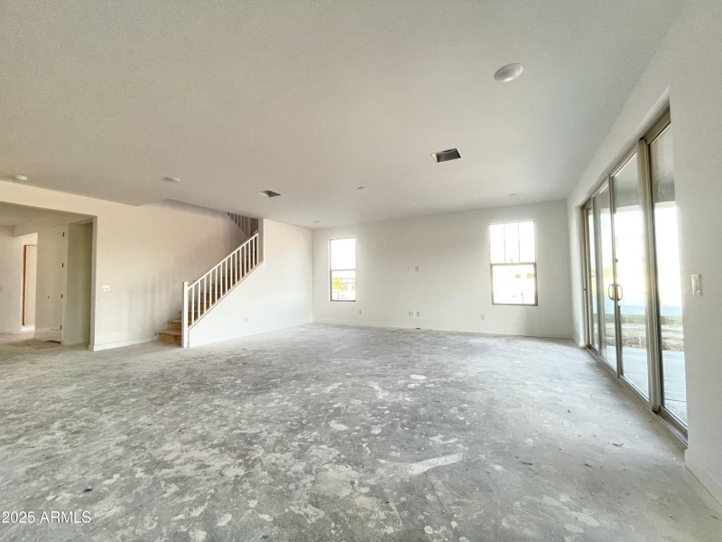 12 Greatroom