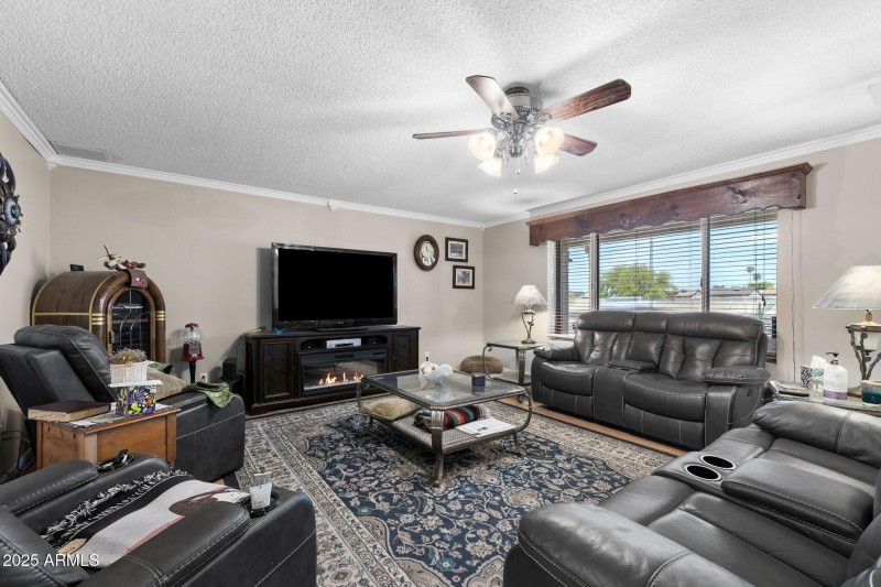 05__6249 E University Dr