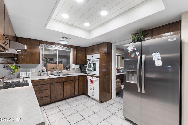11__6249 E University Dr