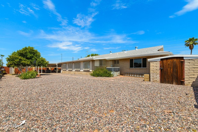 22__6249 E University Dr