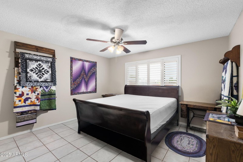25__6249 E University Dr
