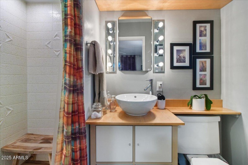 20-Primary bathroom