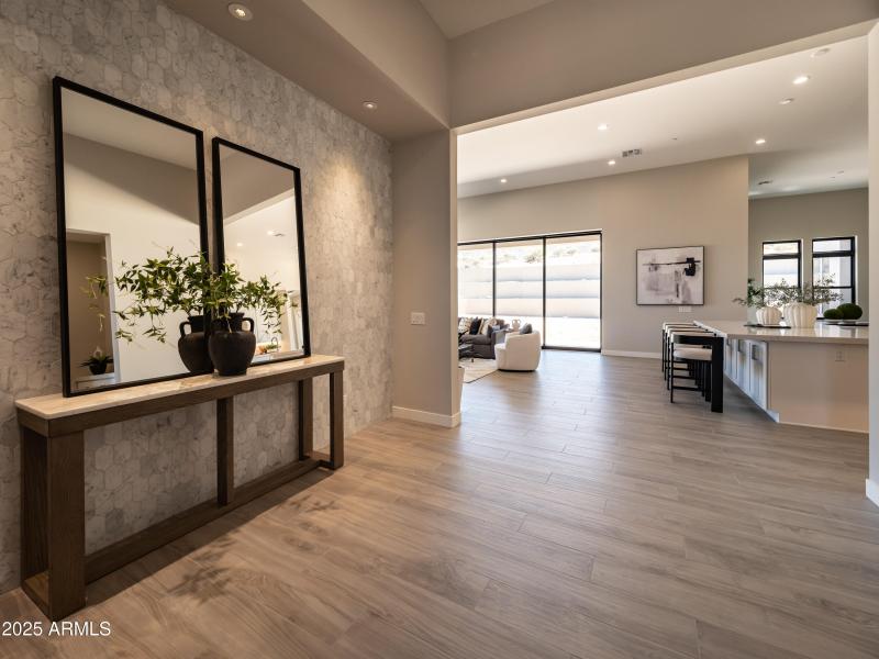 Sereno_Canyon_Homesite256_Entry_9208MLS