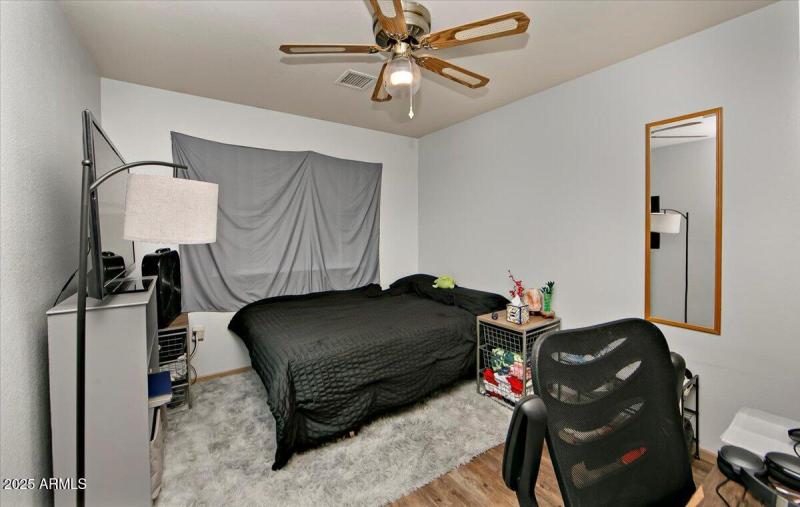 10-Bedroom