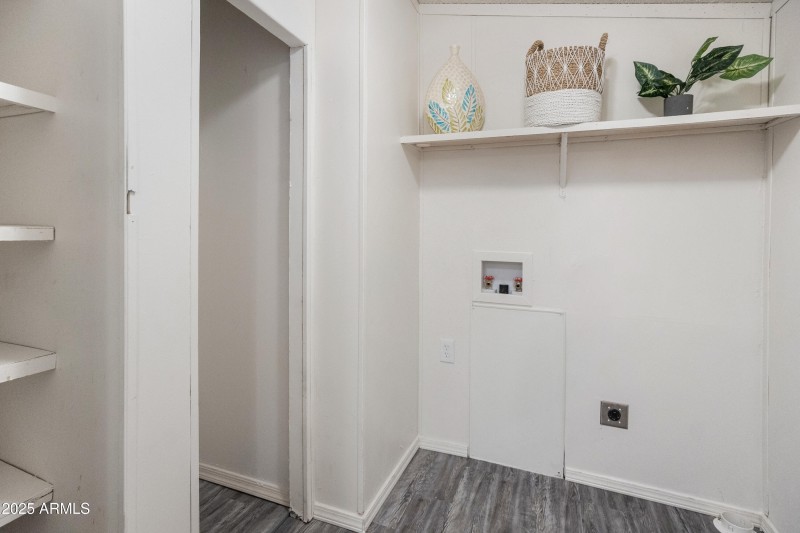 11275 N 99th Ave-19