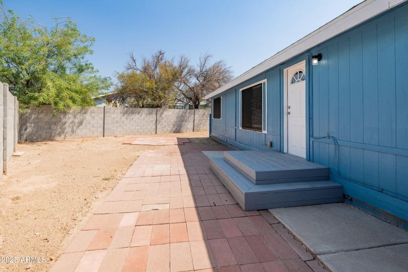 11275 N 99th Ave-25