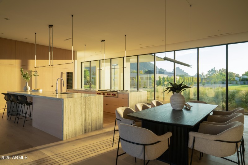 Kitchen/Dining
