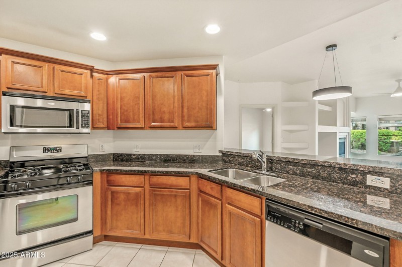 20-web-or-mls-Deer Valley-20