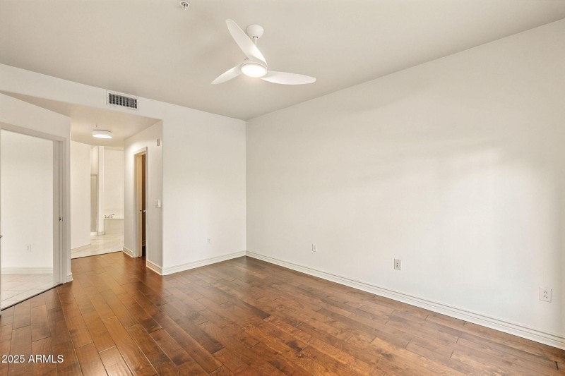 38-web-or-mls-Deer Valley-38