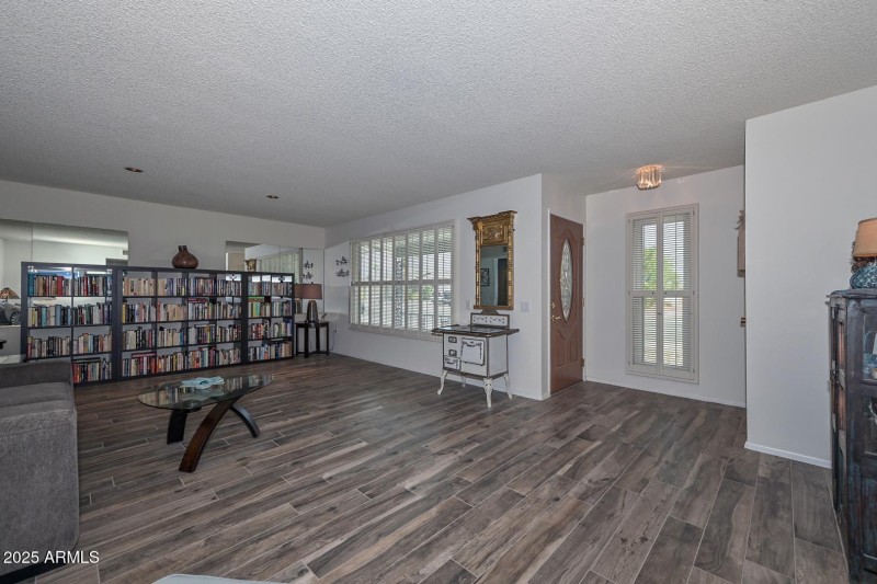 Living Room-Foyer