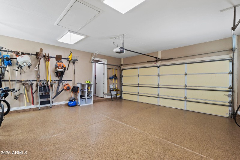 Garage 2