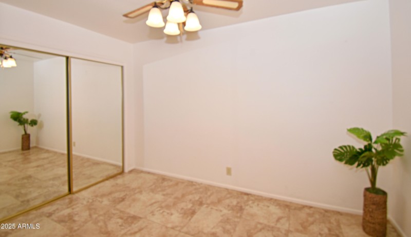 Flex / Guest Bedroom w/Separate Exit