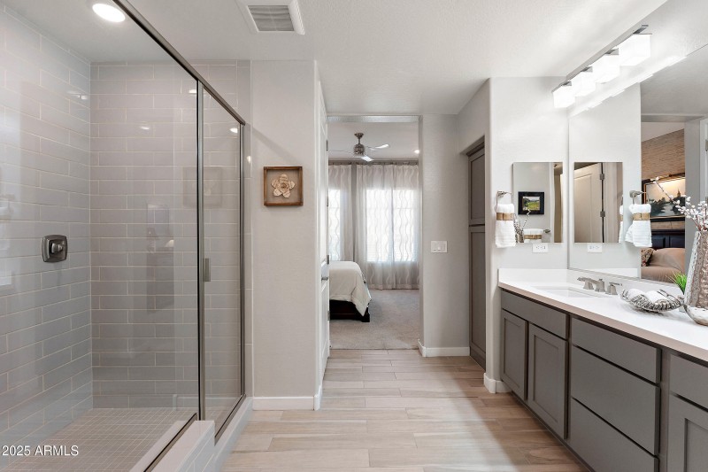 PRIMARY SUITE BATH