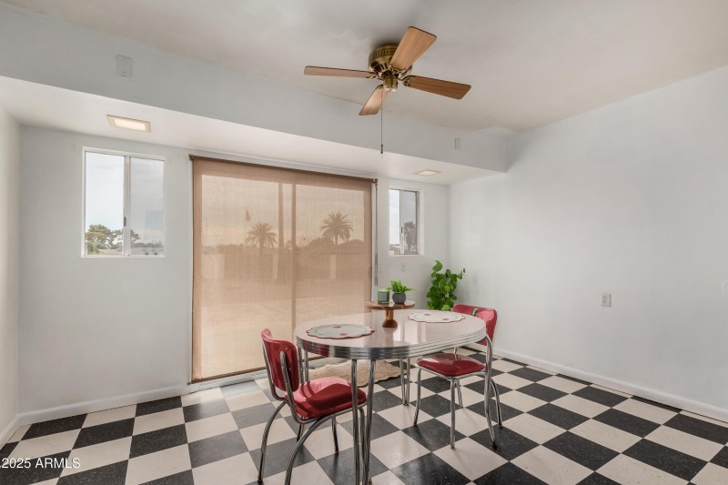Dining/Bonus Room
