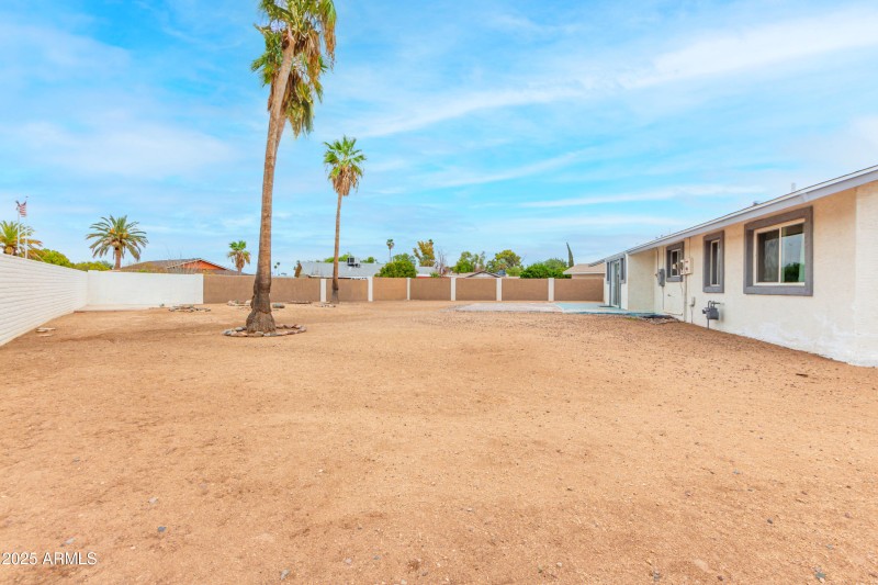 11,700 SQ Ft Yard