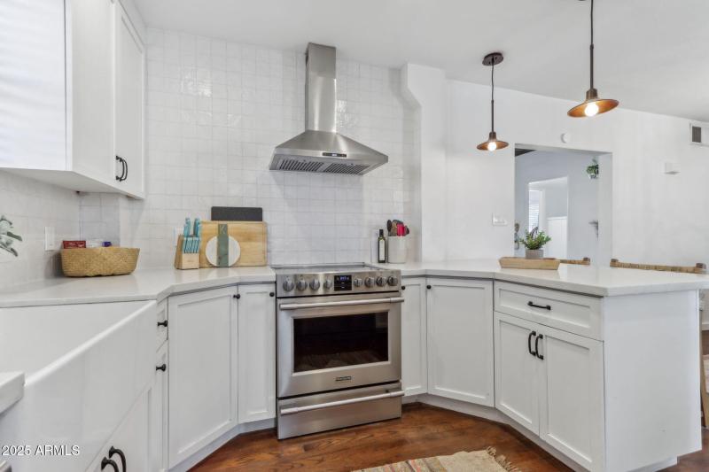 19-web-or-mls-E Weldon Ave-017