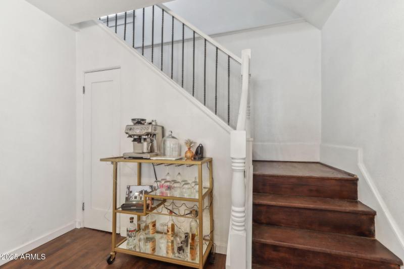 29-web-or-mls-E Weldon Ave-027