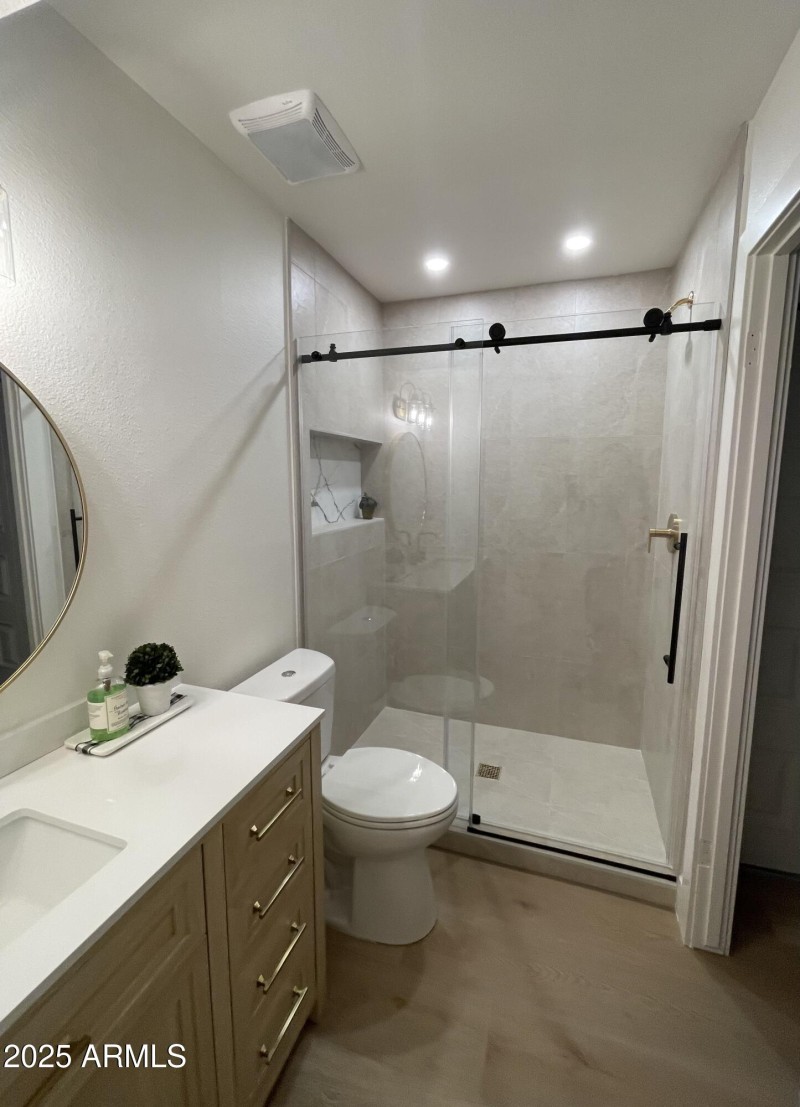 19 Primary Bath Suite 1