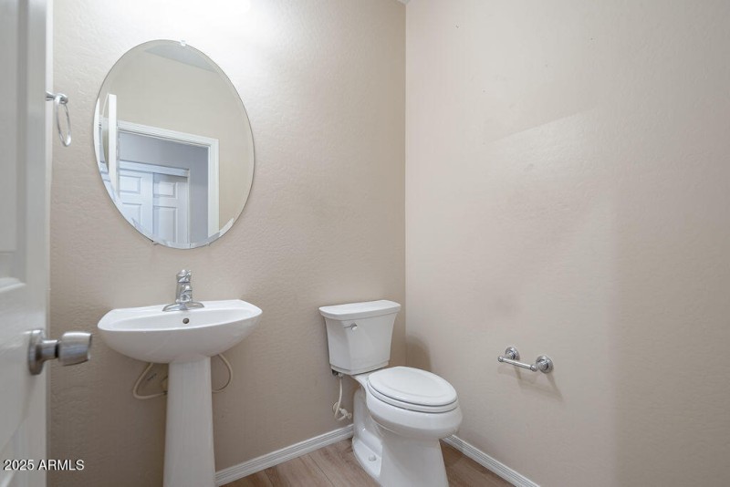 20250729_26197-W-Potter-Dr_10