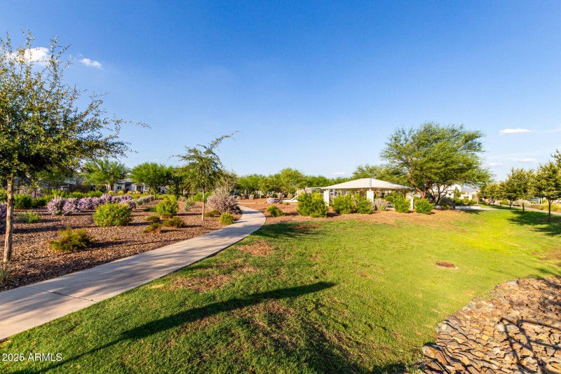 49 Shady Glen