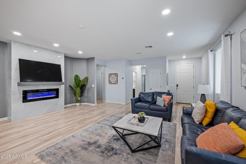 4207 W Bradshaw Creek Ln-6