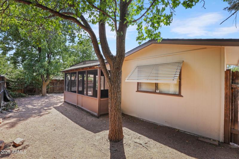 Fenced Back Yard (2)