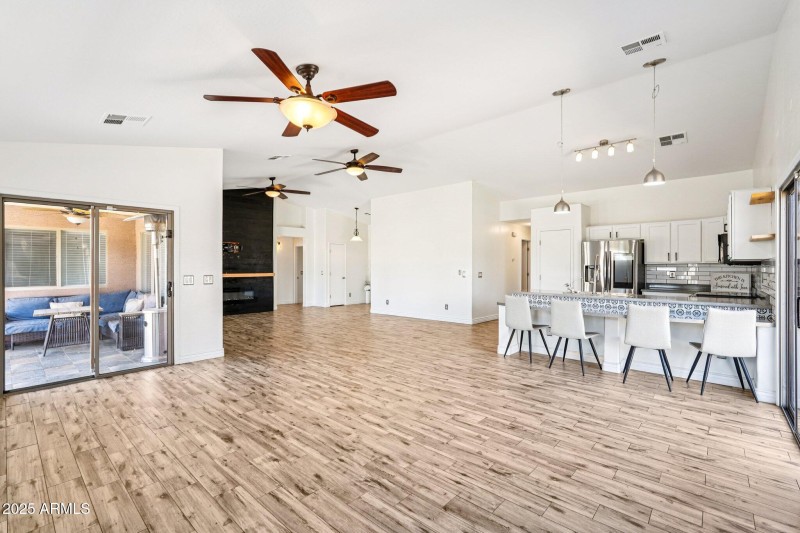 11-web-or-mls-S 229th Ave-S2708-011