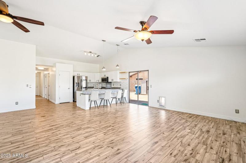 13-web-or-mls-S 229th Ave-S2708-013