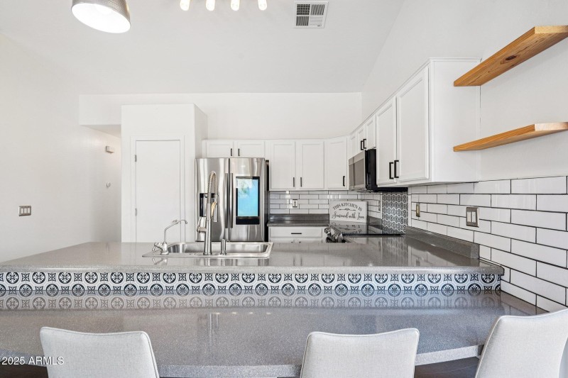 16-web-or-mls-S 229th Ave-S2708-016
