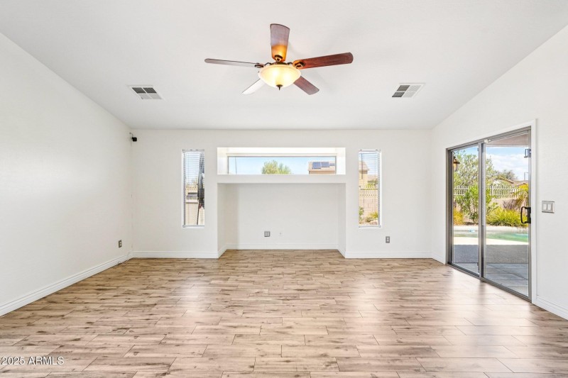33-web-or-mls-S 229th Ave-S2708-033