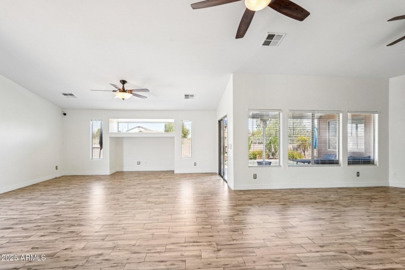 34-web-or-mls-S 229th Ave-S2708-034
