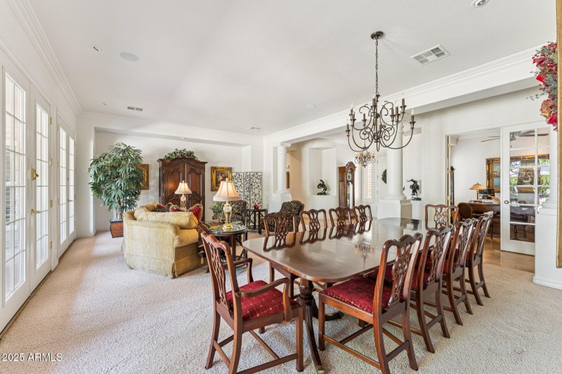 008-dining-area