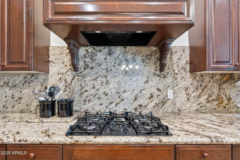 015-kitchen