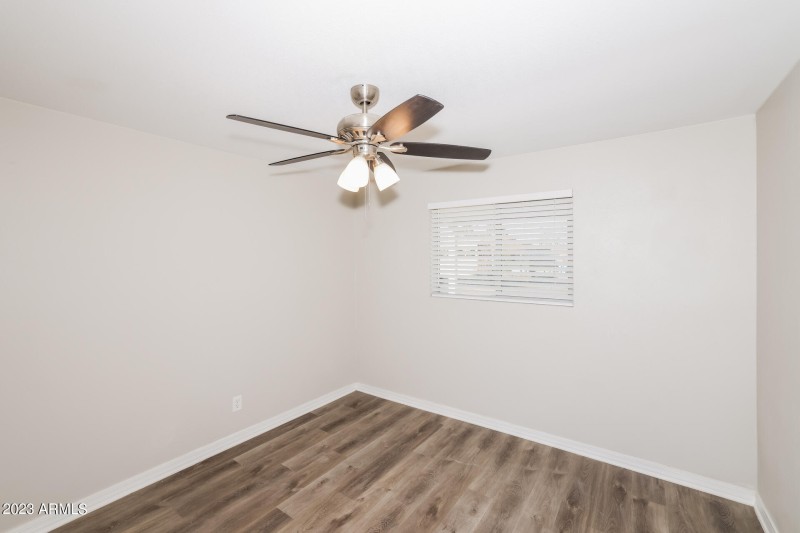 023-photo-primary-bedroom-12308972