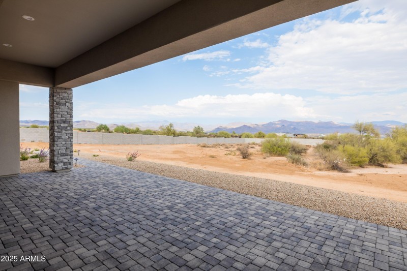 Luxury Living on 2 Acres