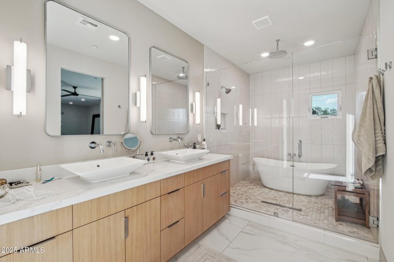 28-web-or-mls-W Estes Way-S2708-028