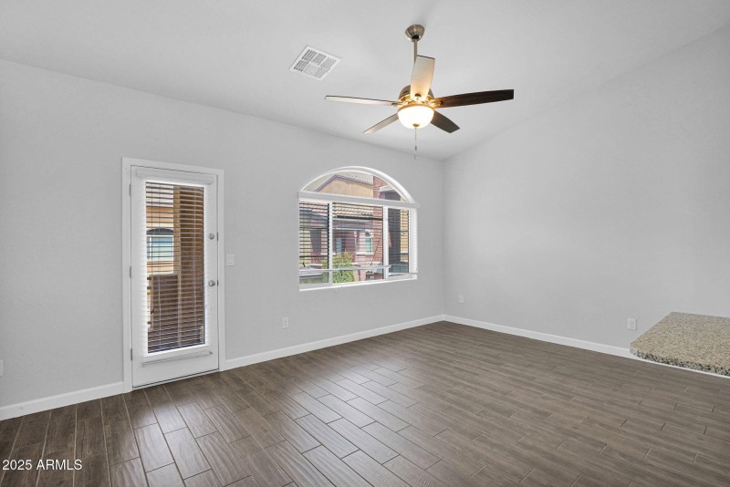 8-web-or-mls-P1281341