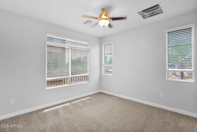 18-web-or-mls-P1281356