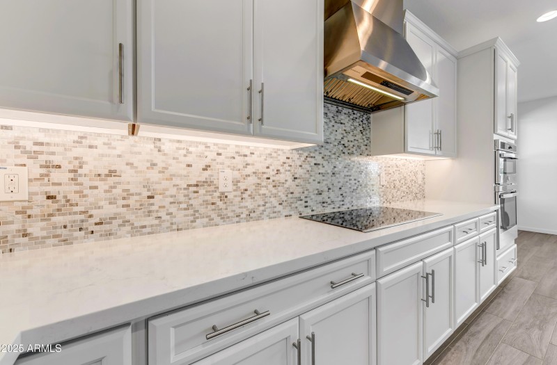 002_Kitchen